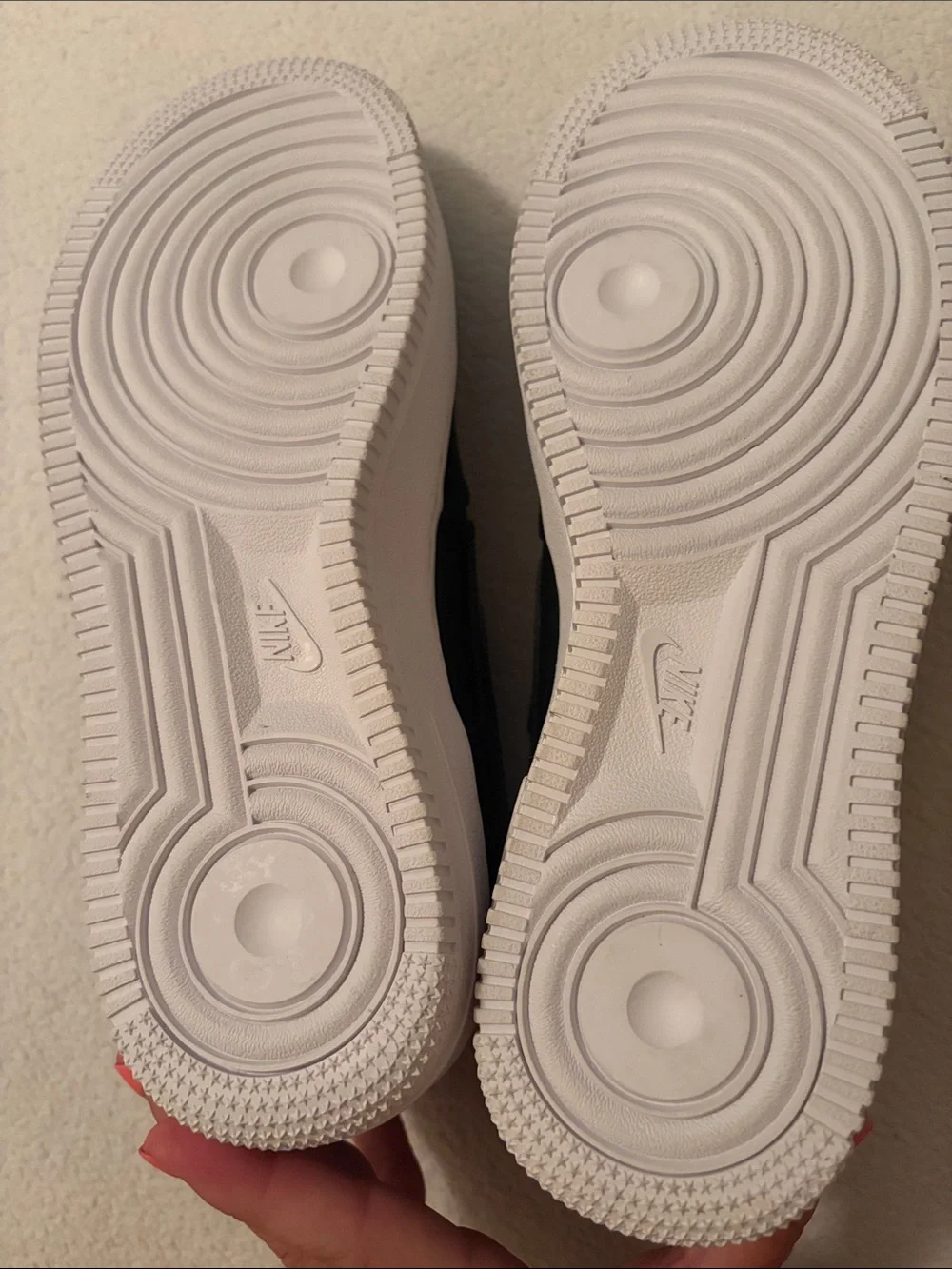 New Big Boys Nike size 7